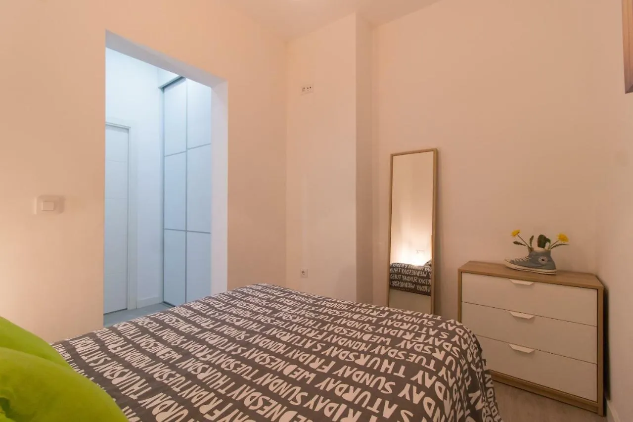 Coqueto Apartamento En El Centro De Cádiz